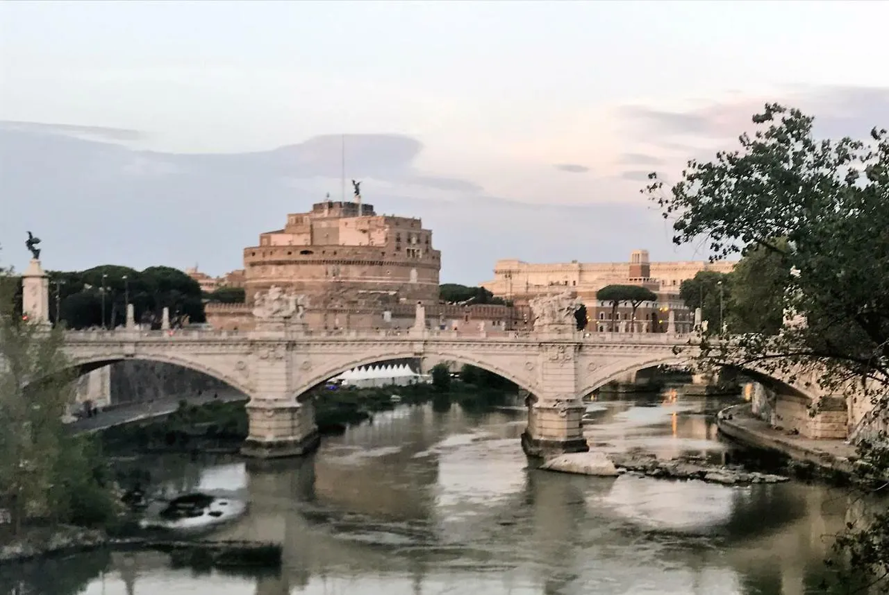 Moonlight Inn Guesthouse Rome Italy